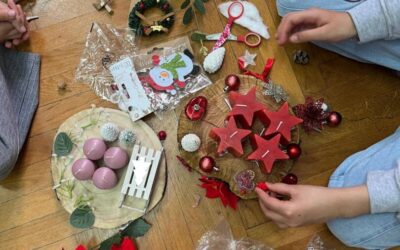 Izrada adventskih vijenaca